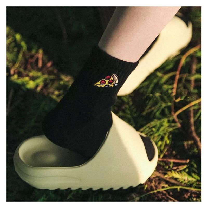 Japanese Version Of Trendy Brand Cartoon Pizza Burger Embroidered Socks Retro Outer Wear Sports Mid-Tube Cotton Socks