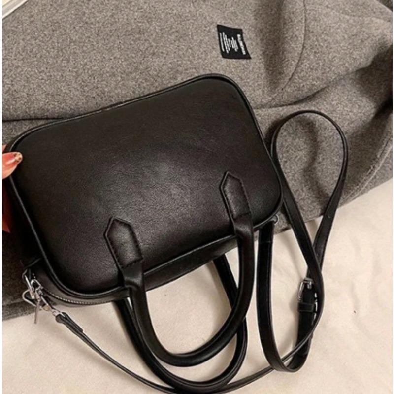 Einfache einfarbige Retro-Handtasche Bowling-Tasche für Damen Koreanische Neue Winter Pendeln Mode Ein Schulter Crossbody Kissen-Tasche