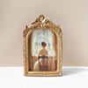Classical Wall Mount Photo Frame With Stand Elegant Antique Resins Picture Frame For Living Room Bedroom Office Decors