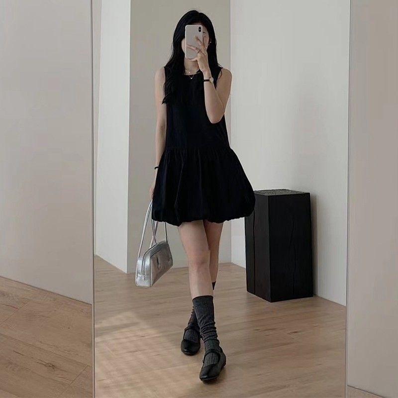 Bud sleeveless dress women's year Korean ins style Hepburn small black dress loose and thin vest A word short skirt
