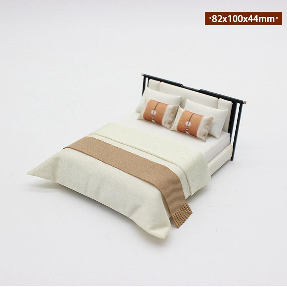 1:20 Dollhouse Miniature Bed DIY Bedroom Furniture Doll House Bed  Dollhouse Decoration