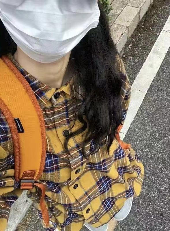 Plaid shirt women's spring and autumn new design sense niche outer wear sunscreen shirt high sense long sleeve top coat