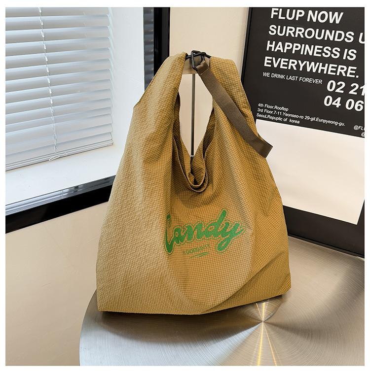 Women's Large-capacity One-shoulder Letter Calico Bag, Portable Oblique Span Bag, Trendy and Fashionable Versatile Women's Bag