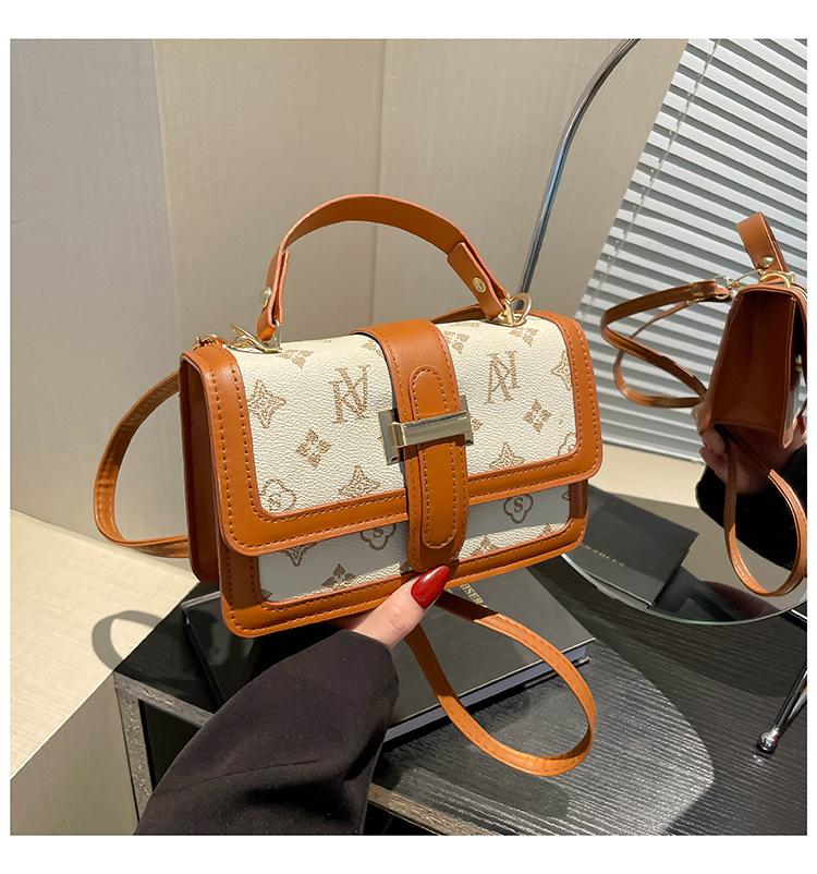 

Сумка Женская Новая Женская Сумка Индивидуальность Тренд Ретро Эстетика Повседневный Темперамент Простая Наплечная Сумка Кроссбоди Маленькая Квадратная Сумка