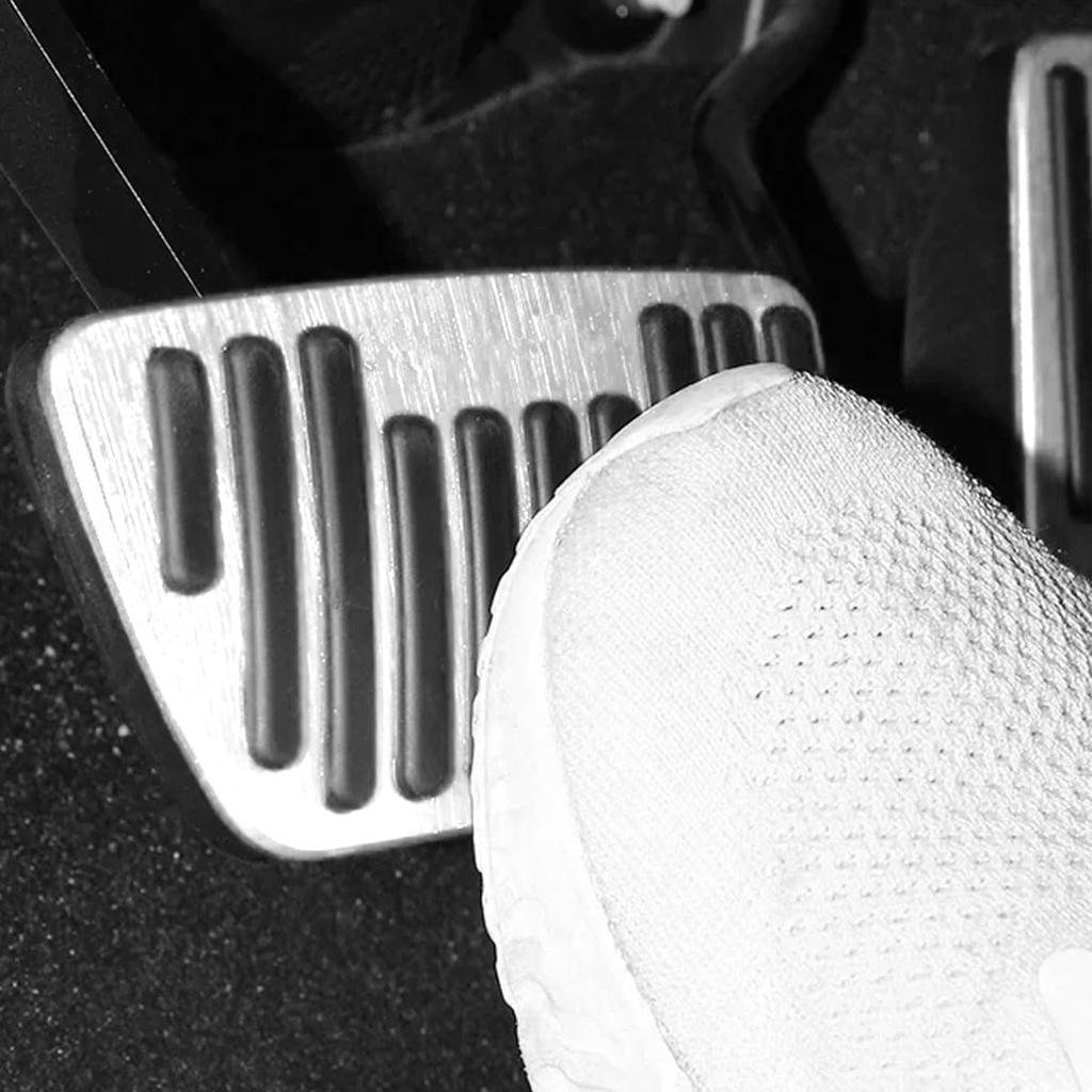 3Pcs Aluminum Alloy Pedal Cover for Toyota Camry 2018     No Drilling Aluminum Brake and Accelerator Pedal Covers,Silver