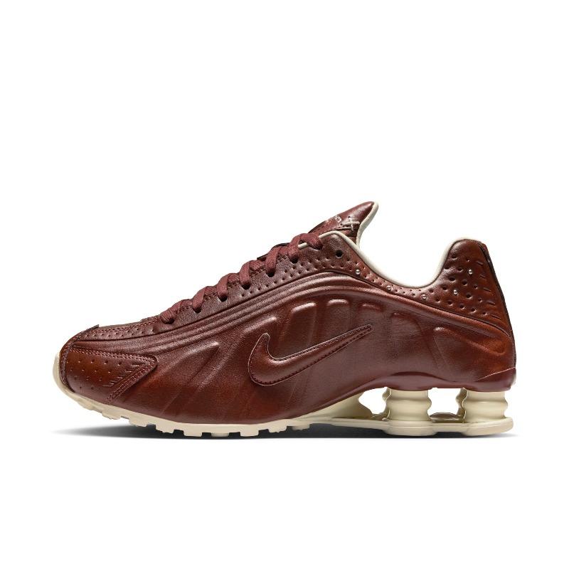 Nike Women s Retro Running Shoes - Style Column Shoes for Winter - High Heels Sneakers - NIKE SHOX R4 IM6690 35.5