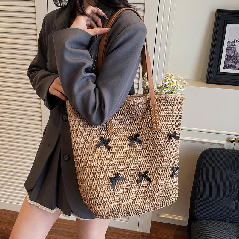 Yogodlns Summer Beach Large Capacity Tote Bag Women Shoulder Bag Handmade Woven Top-Handle Bags Raffia Boho Women Bag