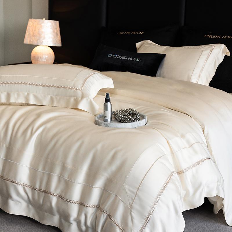 

Комплект постельного белья из египетского хлопка 1000 ТС, светло-шампанское, с роскошной вышивкой, 4 предмета: пододеяльник, простыня/простыня на резинке, наволочки Queen 200X230cm 4pcs