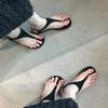 Summer Woman Slipper 2026 New Roman Flat Bottom Sandals Outdoor Clamp Toe Beach Shoes Comfortable Seaside Vacation Flip Flops