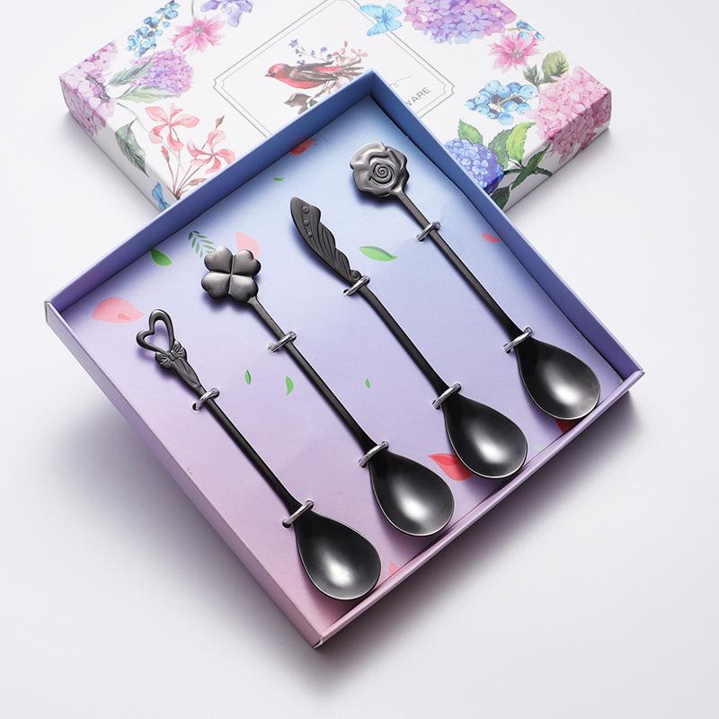 304 Stainless Steel Coffee Spoon Wedding Four-piece Gift Box Love 4 Flower-shaped Titanium-plated Gold Colorful