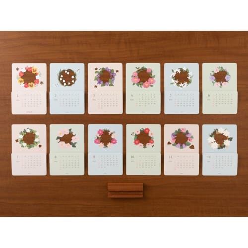 Midori 2025 Calendar Desktop Seasonal Calendar Limited Edition with Sticker Floral Pattern 31320006
