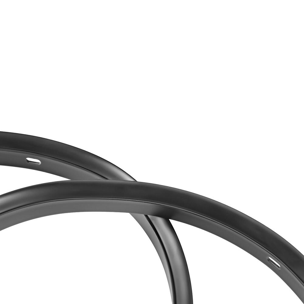 68051392AA Plastový nýt 68051392AB Pro Challenger 2008-2022