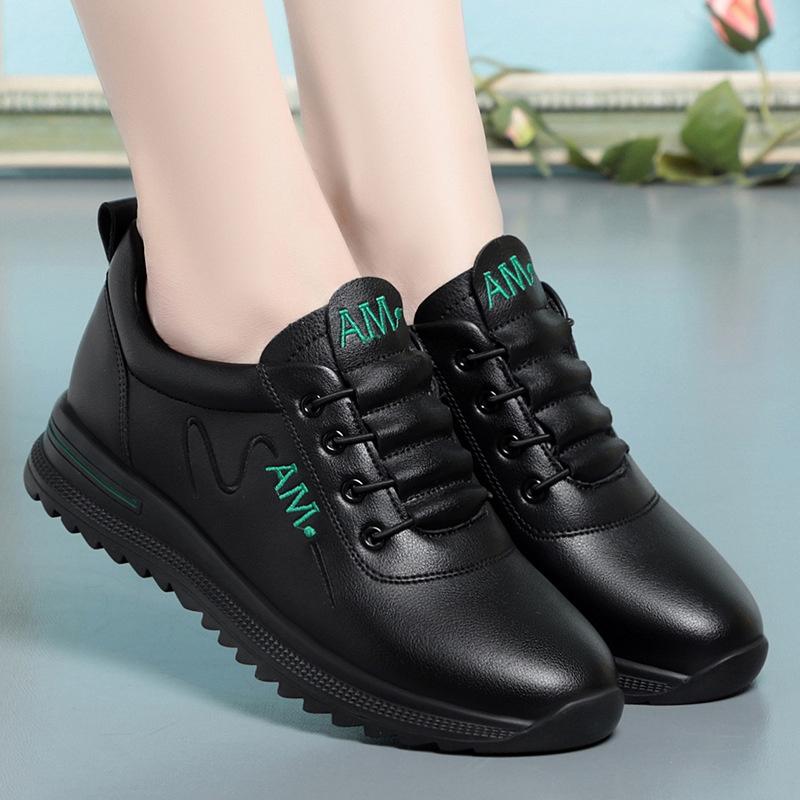 Kleine Witte Schoenen Dames Nieuwe Mode Sport Casual Zachtzoolleren Schoenen Lente en Herfst Designer Moeder Sneakers