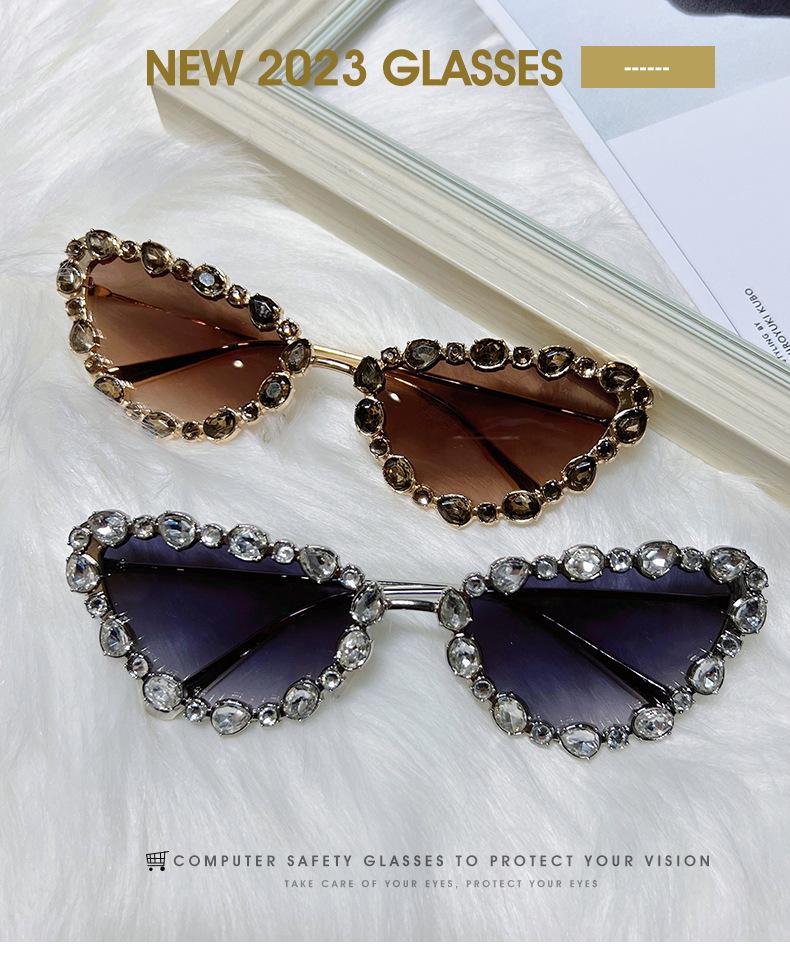 Cat-Eye Geometric Rhinestone Triangle Sunglasses