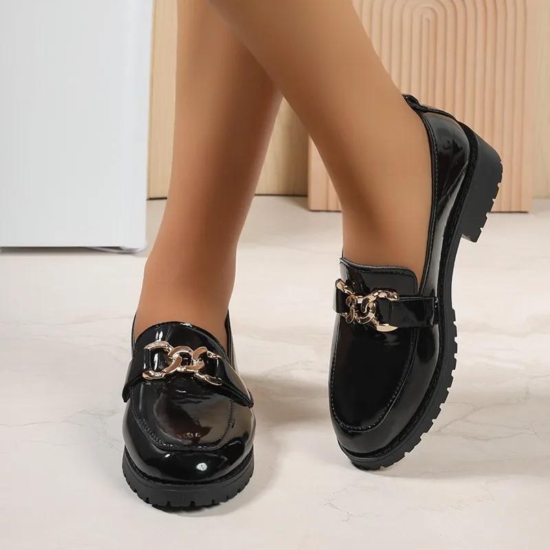 Fashion 2024 Shoes Female Slip on Women's High Heels Brand Office Pumps Women Metal Decoration Chain Round Toe Med Heel Plus Size Shoes