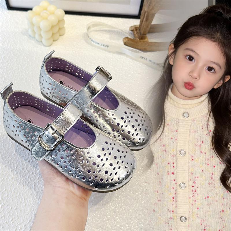 Girls Breathable Hollow Out Mary Jane Shoes with Adjustable Buckle 23 серебряный