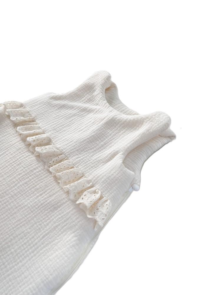 Insulated muslin sleeping bag for babies (latte with ruffles)
