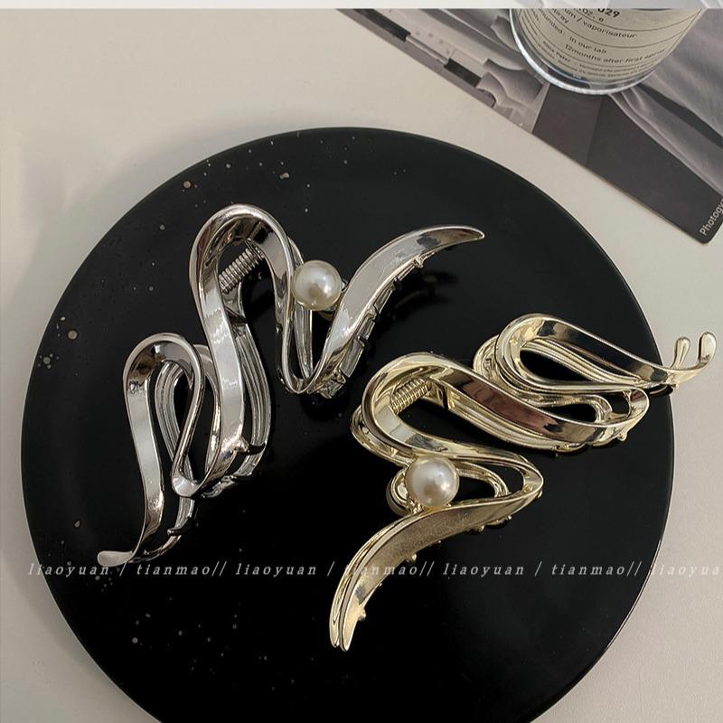 

Minimalist Shark Hair Clip for Women - 2025 New High-End Design Silver Small 8CM