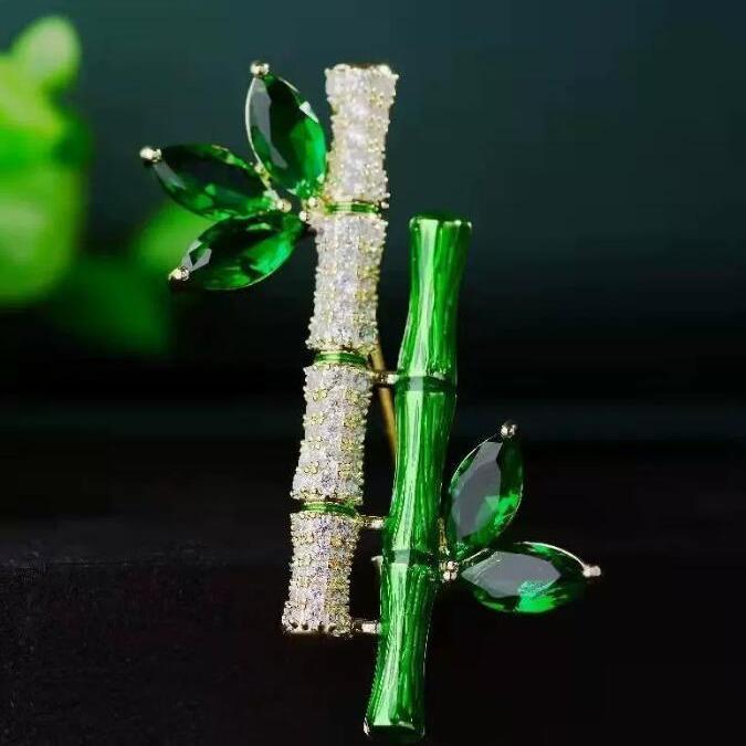 Fashion Green Rhinestone Bamboo Leaf Brooches for Women Vintage Plant Safety Pins Creative Corsage Badge Jewelry