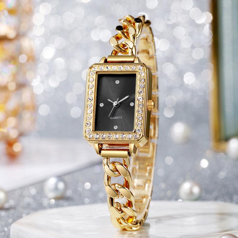 Women's Vintage Square Quartz Bracelet Fashion Watch
