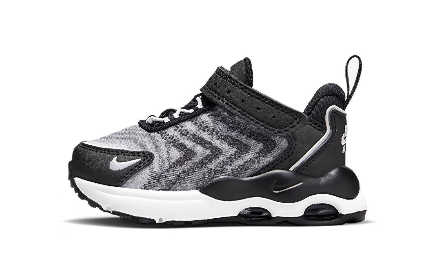 Nike Air Max TW TD Black White 22