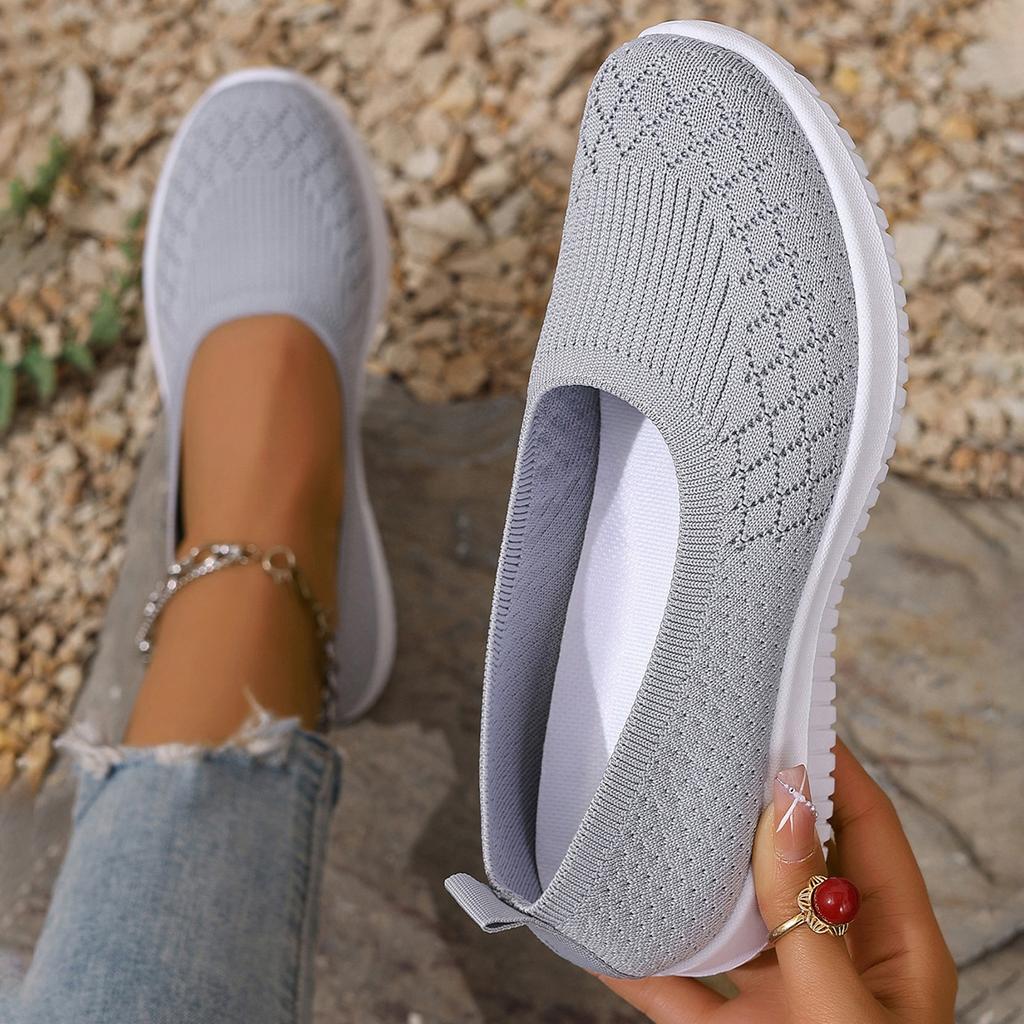Women Casual Shoes Light Sneakers Breathable Mesh Summer Knitted Vulcanized Shoes Outdoor Slip-On Sock Shoes Plus Size Tennis