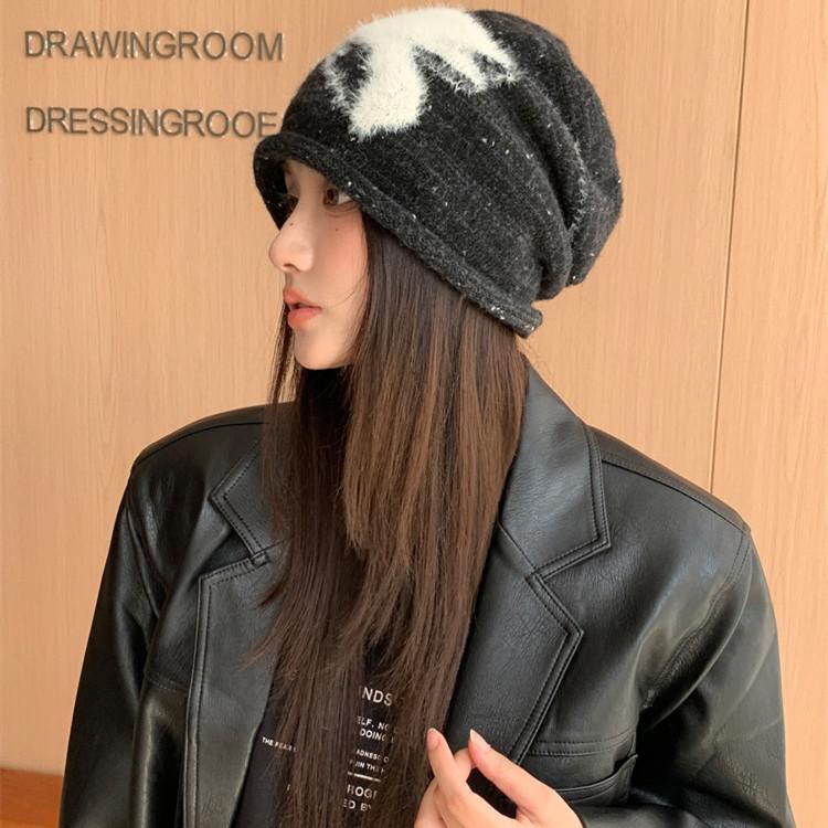 Japanese soft waxy baotou knitted stacking hat female face small ear protection warm wool hat Internet celebrity versatile cold hat