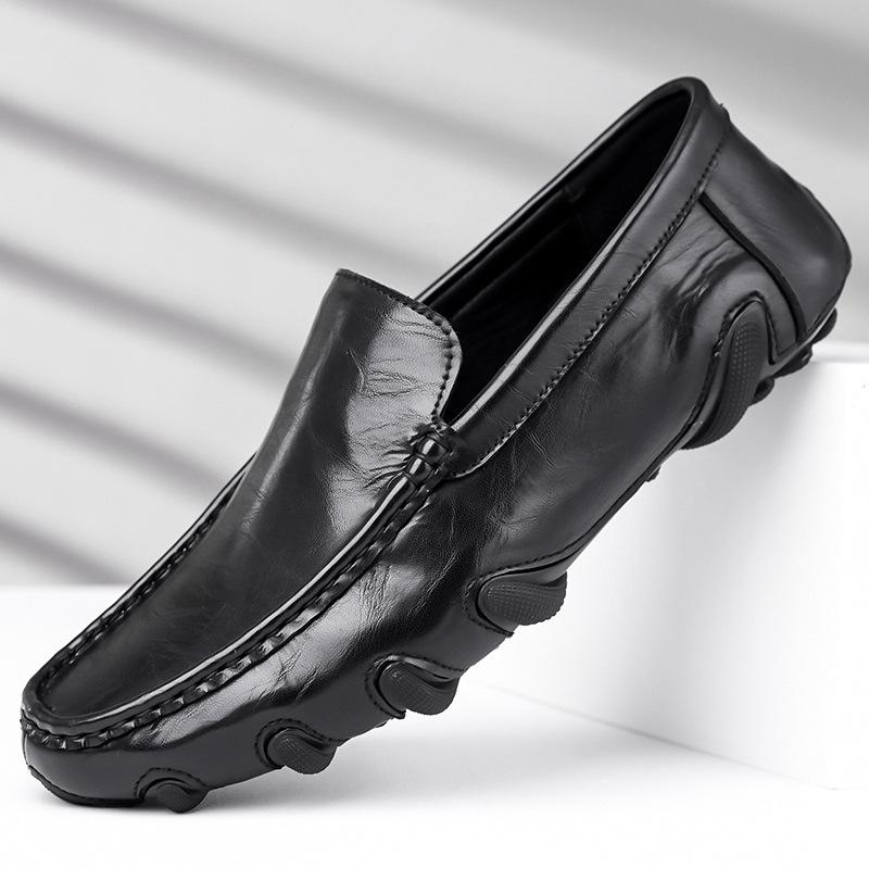 2026 New Designer Cow Leather Shoes for Men Solid Color Fashion Casual Shoes Male Light Antiskid Spring Autumn Loafers Man
