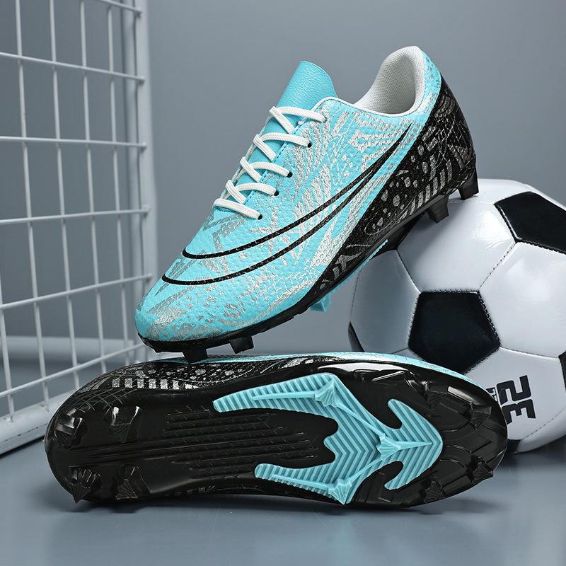 Low Top Lace Up Unisex Soccer Cleats For Training And Competition