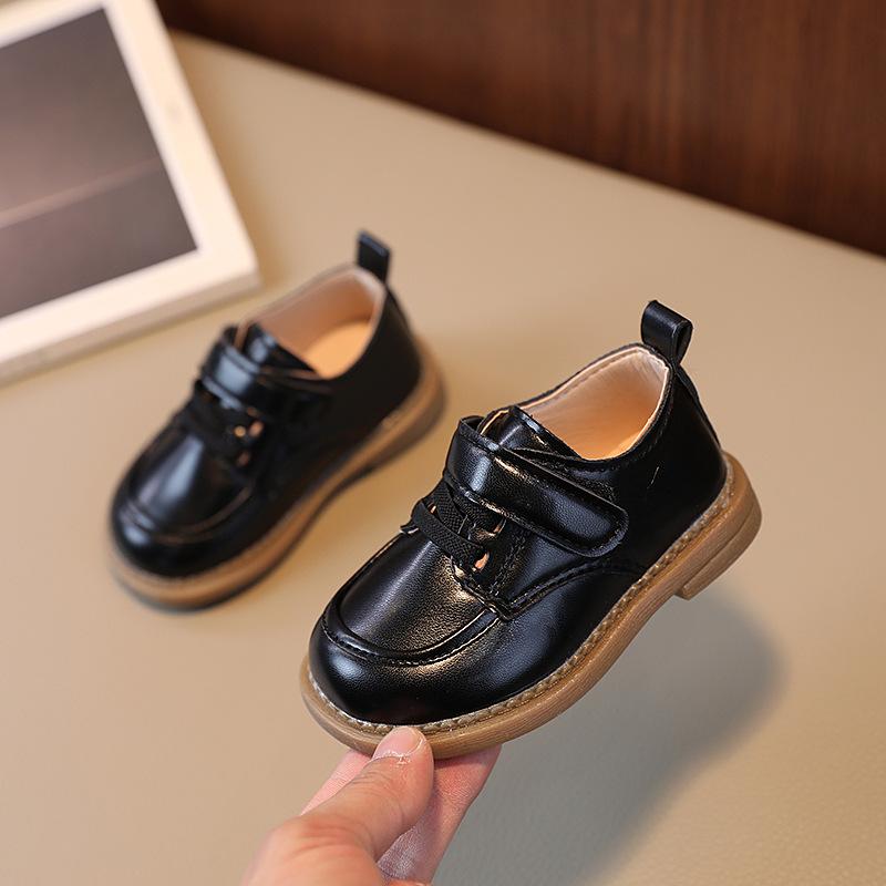 Kids Black Patent Leather Velcro Dress Shoes 16 чёрный