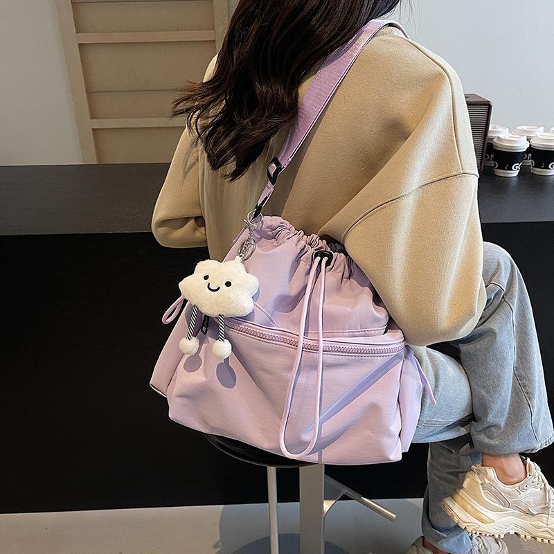 Crossbody Bag Korean Simple Personality Casual Versatile Portable Shoulder Bag Drawstring Pleated Large Capacity Nylon Bucket Bag