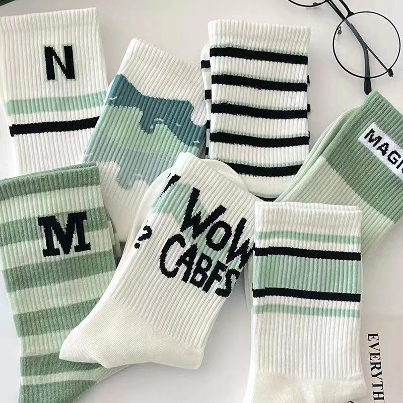 Women's Mid-calf Trendy, Versatile and Good-looking Long Calf Socks for Winter and Autumn Student Sports