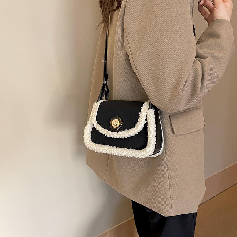 Plush bag women's autumn and winter 2025 new trendy retro handbag small square bag shoulder bag messenger bag