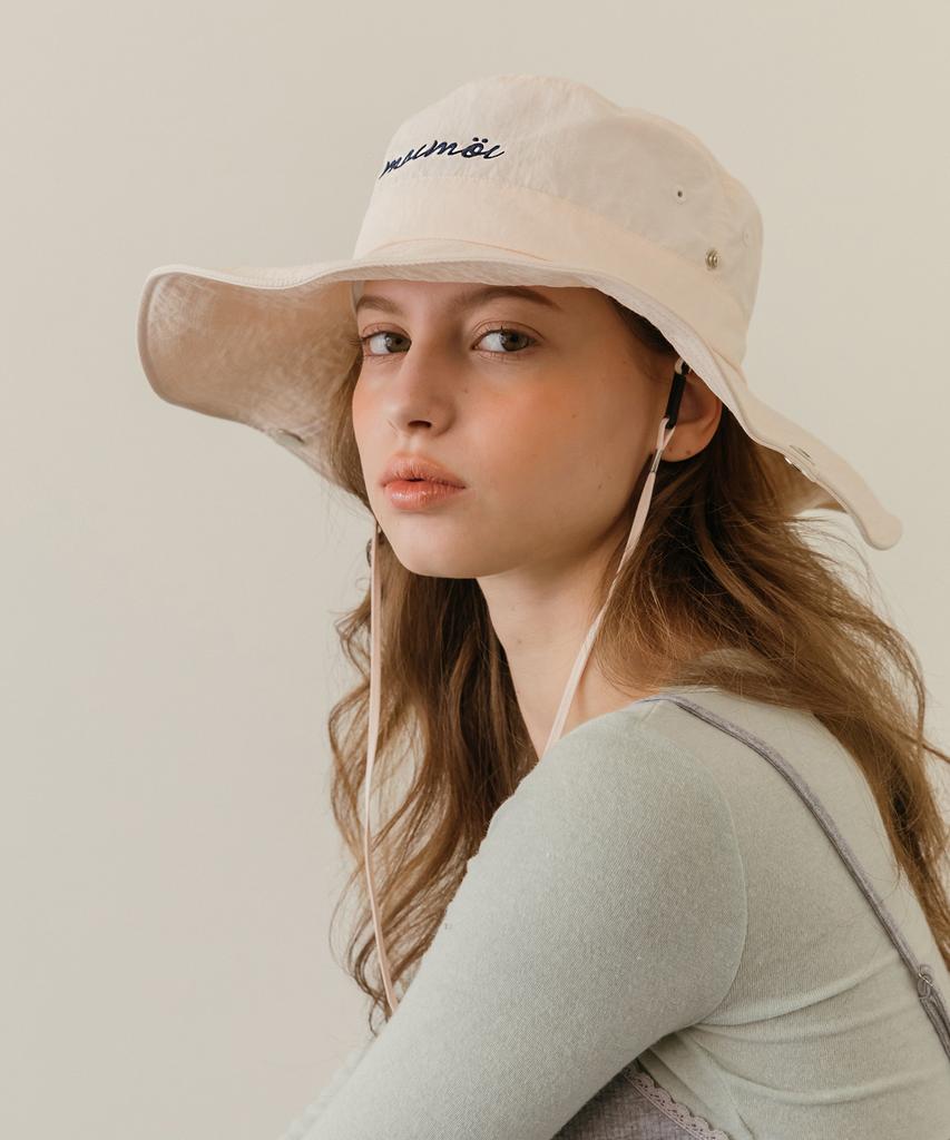 Makeumokeu Hwa-Chang_Nylon String Embroidered Bucket Hat_Cream