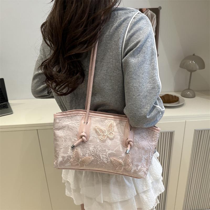 2025 New Sweet Wind Embossed Butterfly Embroidered Underarm Women's Bag Large Capacity Versatile Commuter Premium Shoulder Bag