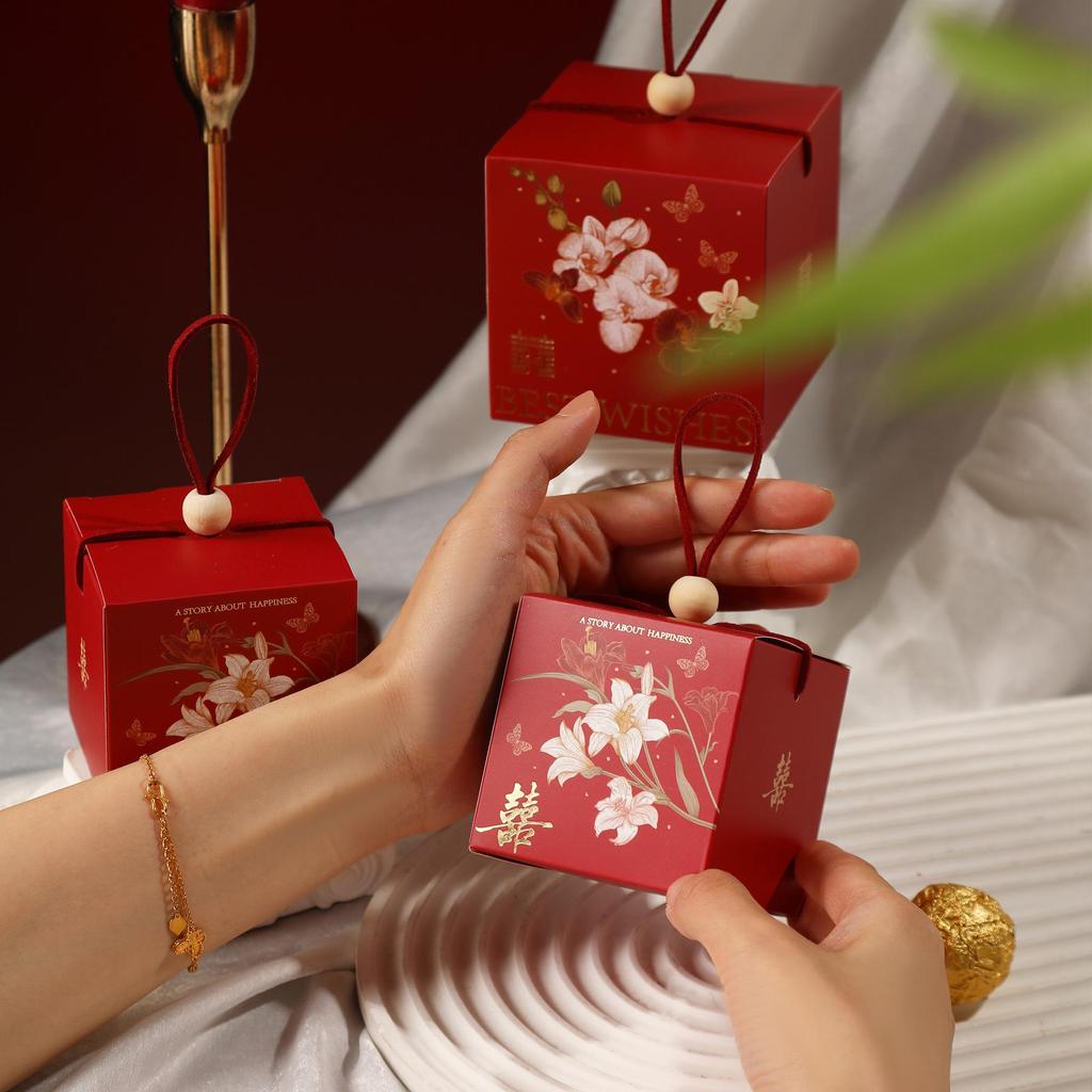 Handheld Elegant Wedding Candy Gift Box - Creative Party Favor for Engagements