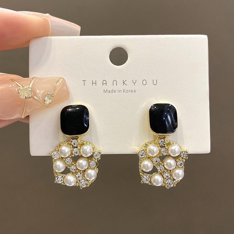 Корейские ретро квадратные жемчужные серьги, женские серьги-гвоздики в портовом стиле с заливкой маслом, черные серьги-гвоздики, серьги премиум-дизайна.