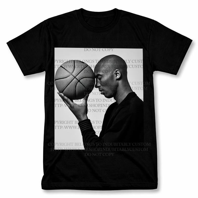 T-shirt Grafica Kobe Bryant Black Mamba Stile Vintage Maglietta per Fan di Pallacanestro