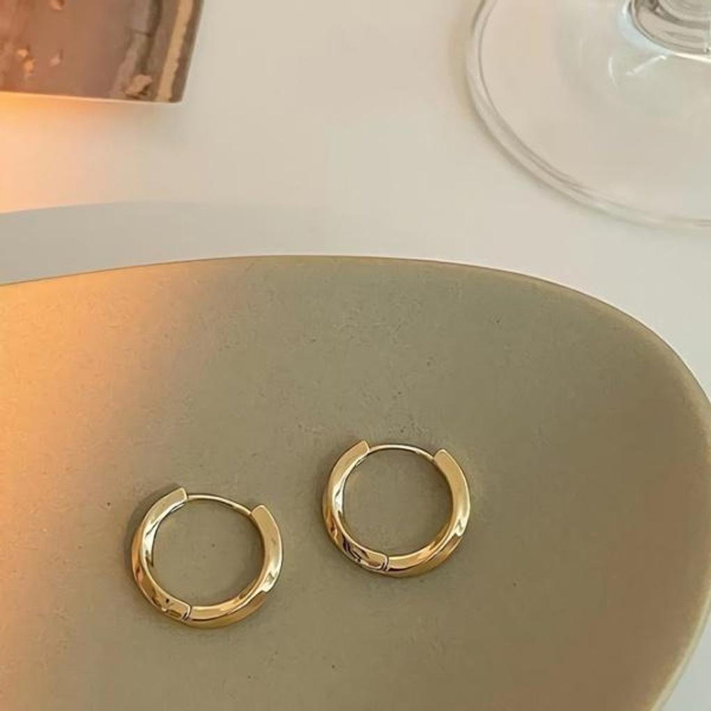 Women's Twist Plain Daily Earrings (2 Colors)