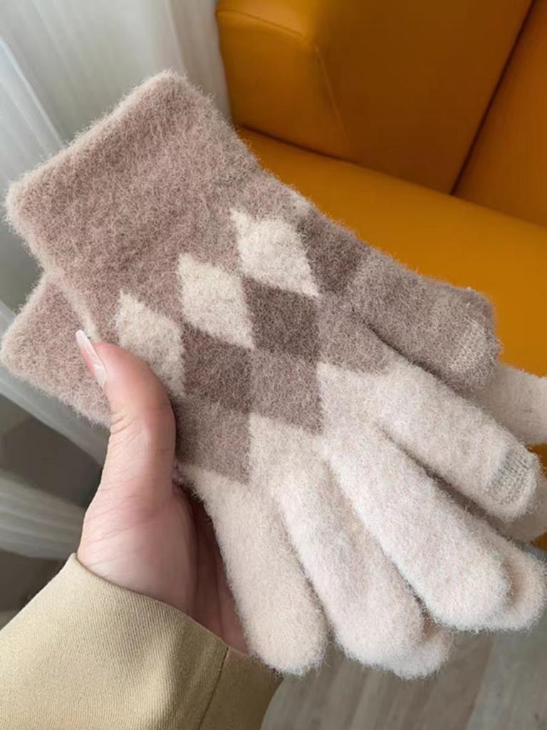 Gloves Warm gloves Fleece thickened gloves Leaky finger knitted middle school student cold-proof plush gloves