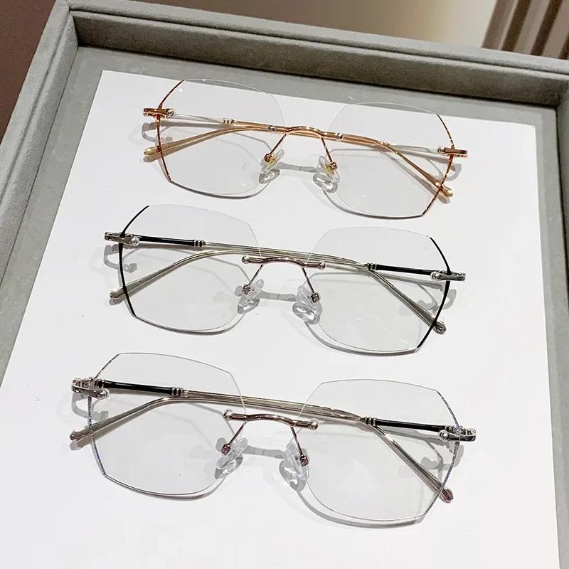 Neutral Fashion Rimless Photochromic Myopia Glasses Fashionable Temperament High-Definition Blocking Blue Light Myopia Glasses