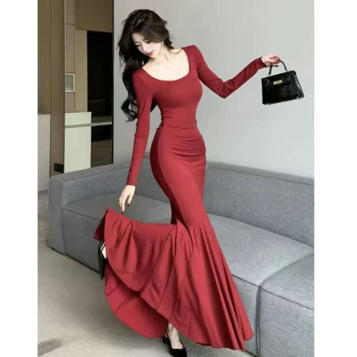 Lotus Square Neck Long Sleeve Women’s Fishtail Dress - Slim Waist Hip-Hugging Versatile Style for Spring and Autumn