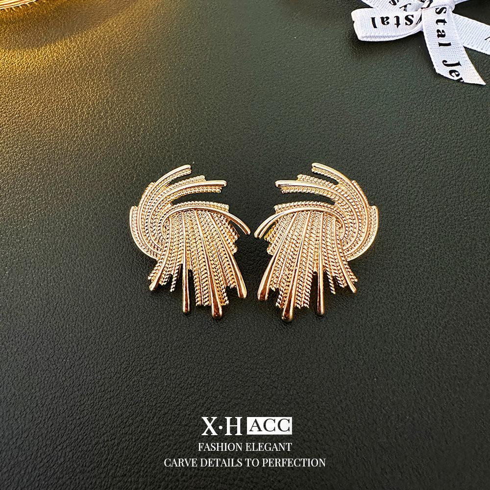 Vintage Bow Earrings: Timeless, High-End Retro Fashion Accessory