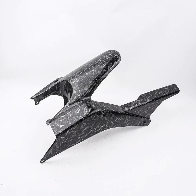 For CFMOTO 675SR Moto Modified Chain Cover Rear Mudguard Carbon Fiber Pattern Protective Cover Shell Chain Box Accessories