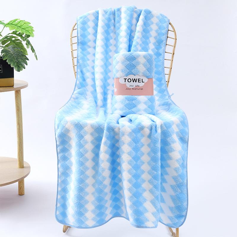Quick-drying pineapple grid coral fleece bath towel cationic striped beach towel thickened absorbent large towel