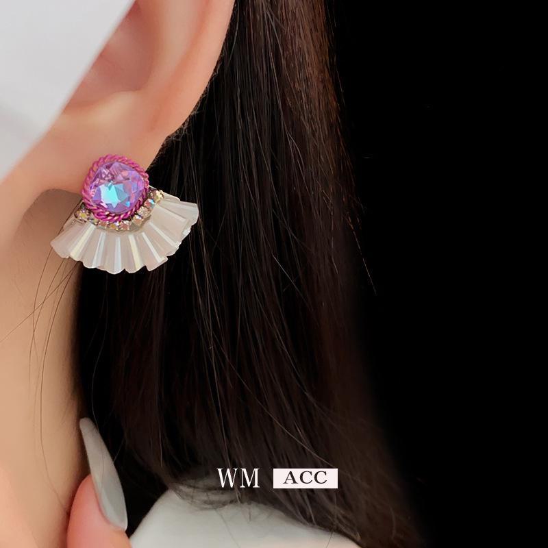 Elegant French Silver Needle Earrings with Purple Diamond-Shaped Crystal – High-End Luxury Fashion
