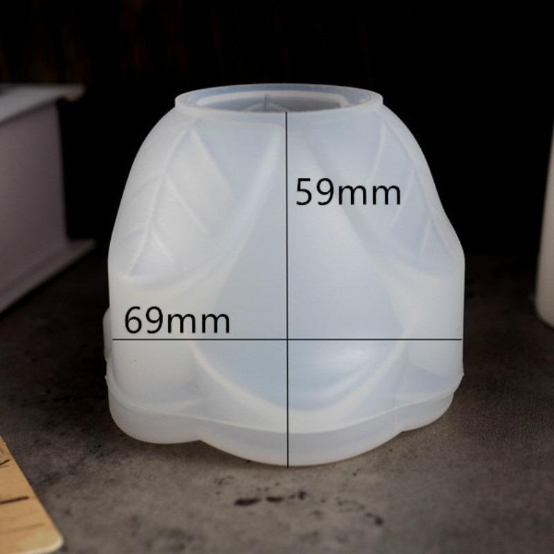 Exquisite Transparent Glass Mug with Unique Baseball - Glove Shape, Ideal for Beverage Enthusiasts