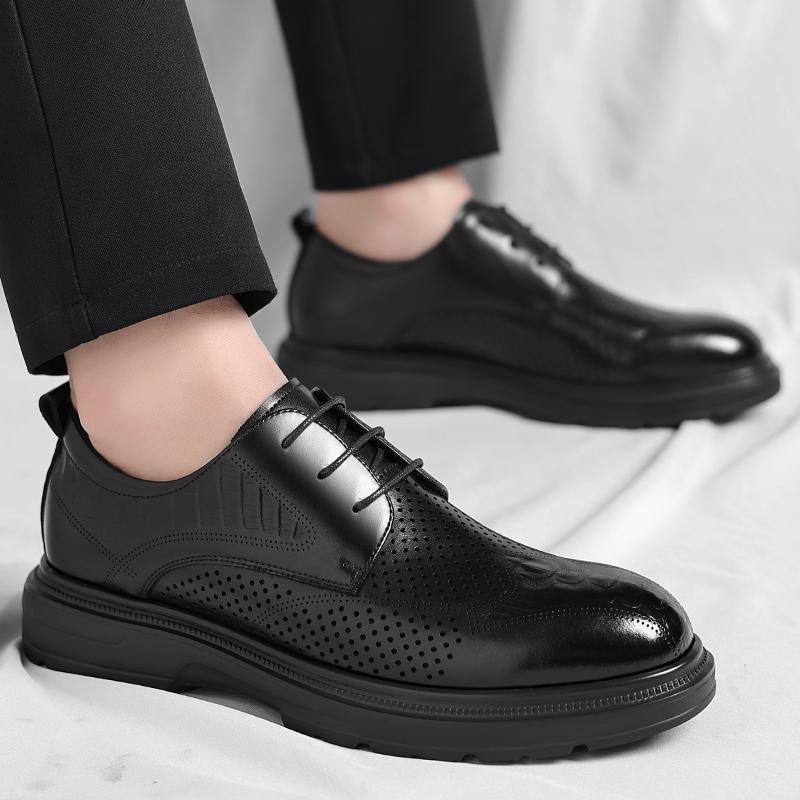 Fashion Summer New Perforated Lightweight Lace Up Comfortable Casual Leather Shoes Fashion Brand Men's Blok Carved Casual Oxford Shoes