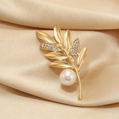 Lussuosa Spilla a Foglia Senso del Design da Donna Spilla Squisita Corsage di Alta Gamma Elegante e Sofisticato