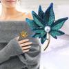 Fashion Colorful Crystal Maple Leaf Brooches Pin with Fake Pearl Women Badges Lapel Pin Suit Clothes Decor